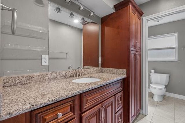 5102 Meadow Lane Lane, Dickinson, TX 77539