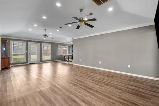 5102 Meadow Lane Lane, Dickinson, TX 77539