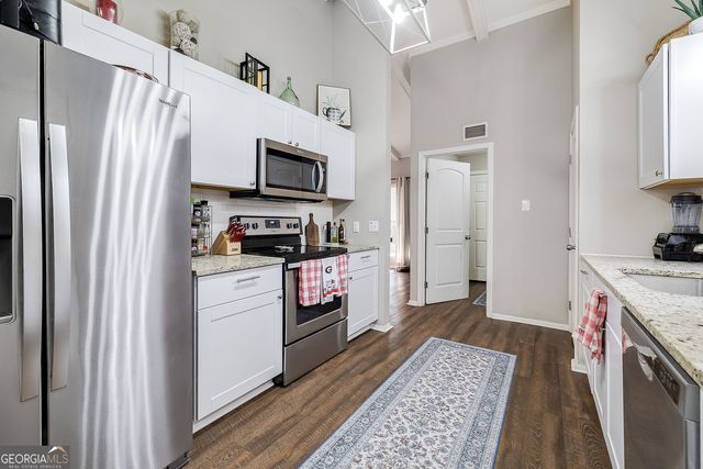 4 Dorchester Court, Savannah, GA 31406