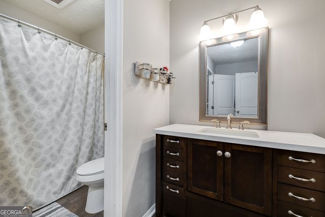 4 Dorchester Court, Savannah, GA 31406