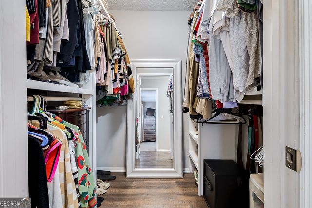 4 Dorchester Court, Savannah, GA 31406