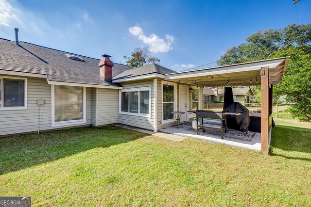 4 Dorchester Court, Savannah, GA 31406