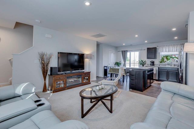 332 Maplestead Farms Court, Greenville, SC 29617