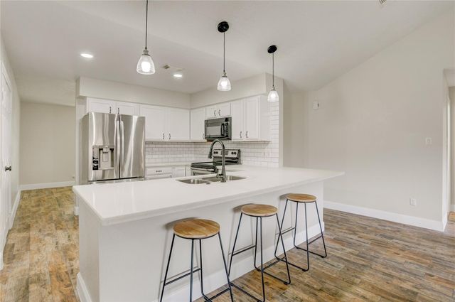 16706 Schooners Way, Friendswood, TX 77546