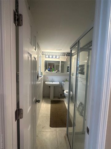 12 Parkdale Drive, Farmingdale, NY 11735