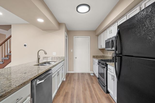 617 Wellington Drive, Dyer, IN 46311