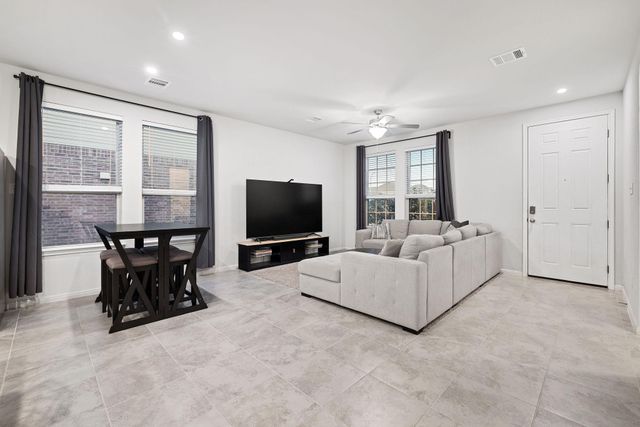 5801 Pleasanton PKWY, Pflugerville, TX 78660