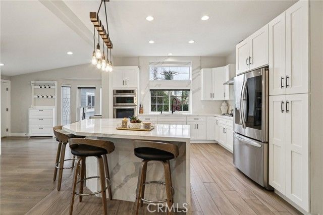 18320 Ingomar Street, Reseda (los Angeles), CA 91335