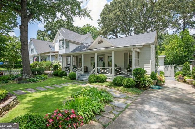 1657 Laurel Avenue NW, Atlanta, GA 30318