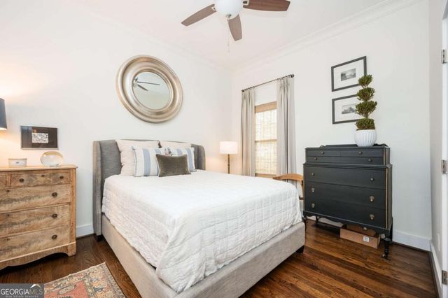 1657 Laurel Avenue NW, Atlanta, GA 30318