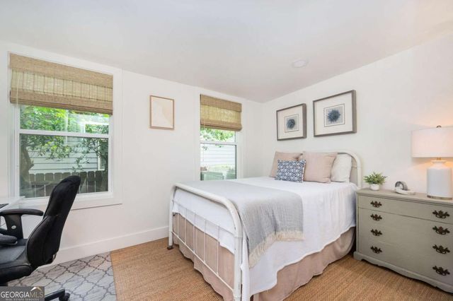 1657 Laurel Avenue NW, Atlanta, GA 30318