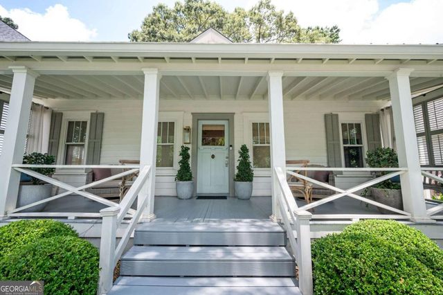 1657 Laurel Avenue NW, Atlanta, GA 30318