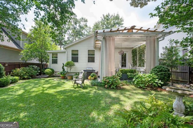 1657 Laurel Avenue NW, Atlanta, GA 30318