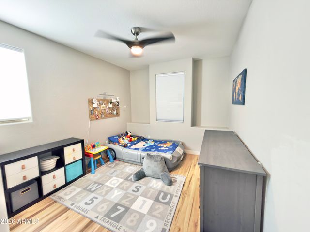 5011 E Greenway Street, Mesa, AZ 85205