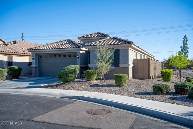 5011 E Greenway Street, Mesa, AZ 85205
