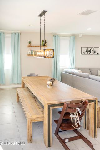 5011 E Greenway Street, Mesa, AZ 85205