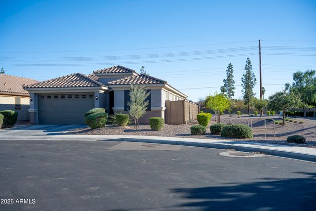 5011 E Greenway Street, Mesa, AZ 85205