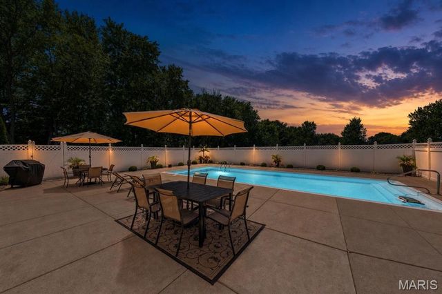 100 Townview Drive, Wentzville, MO 63385
