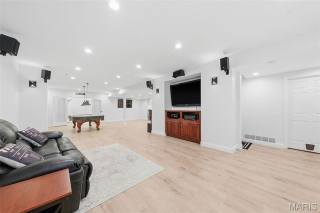 100 Townview Drive, Wentzville, MO 63385