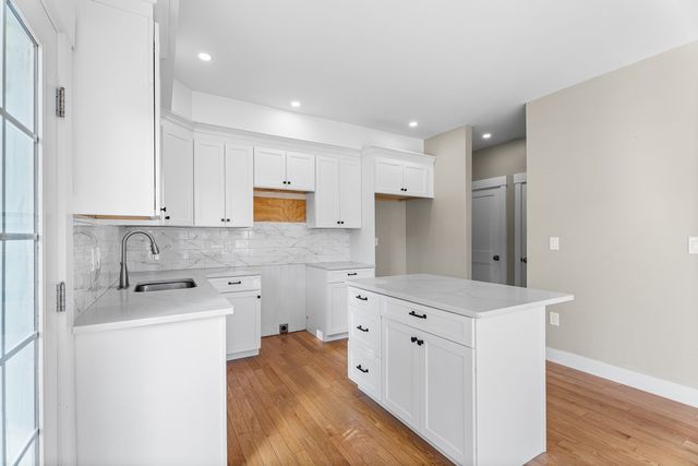 32 Valmor St, Worcester, MA 01604