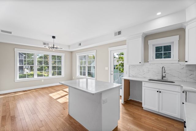 32 Valmor St, Worcester, MA 01604