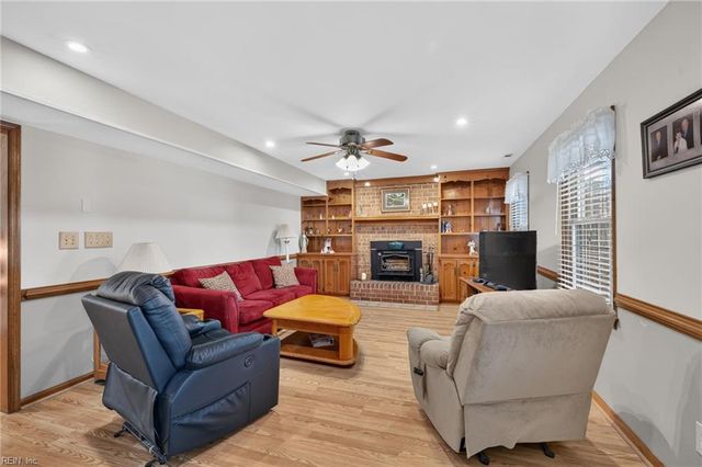 2012 Schubert DR, Virginia Beach, VA 23454