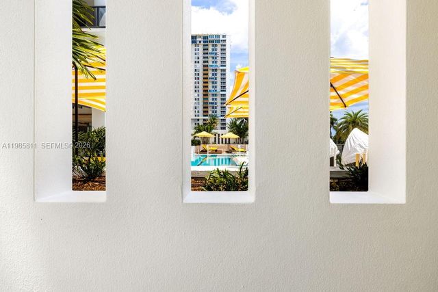 305 Briny Avenue 405, Pompano Beach, FL 33062