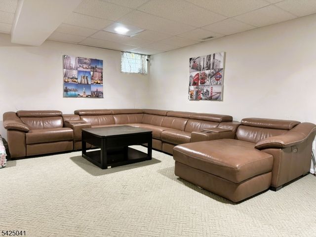 205 Crown Point Rd, Parsippany-troy Hills Twp., NJ 07054