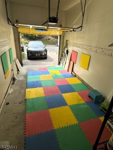 205 Crown Point Rd, Parsippany-troy Hills Twp., NJ 07054