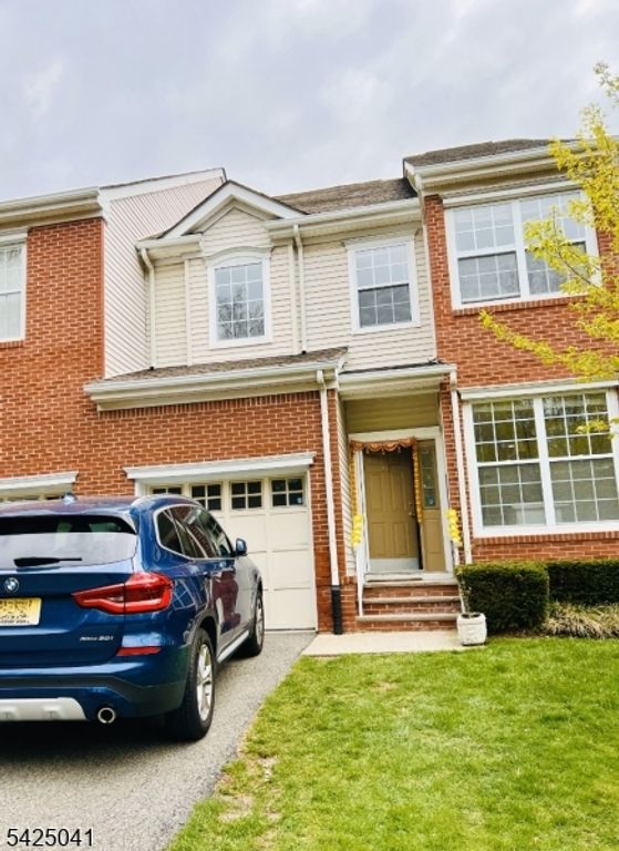 205 Crown Point Rd, Parsippany-troy Hills Twp., NJ 07054