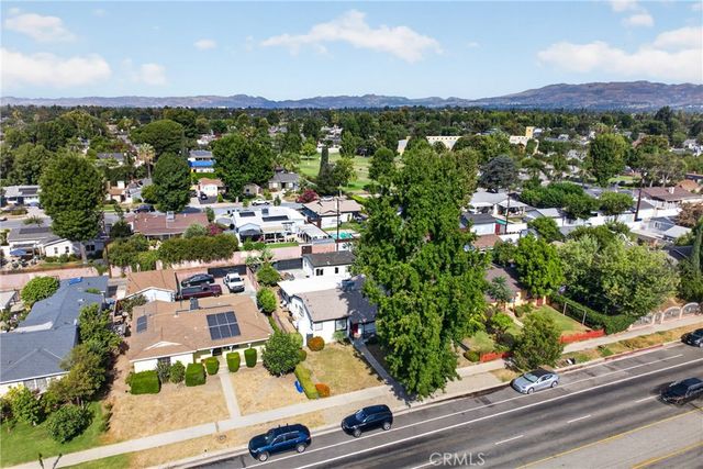 8953 Woodley ave, North Hills, CA 91343