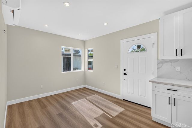 8953 Woodley ave, North Hills, CA 91343