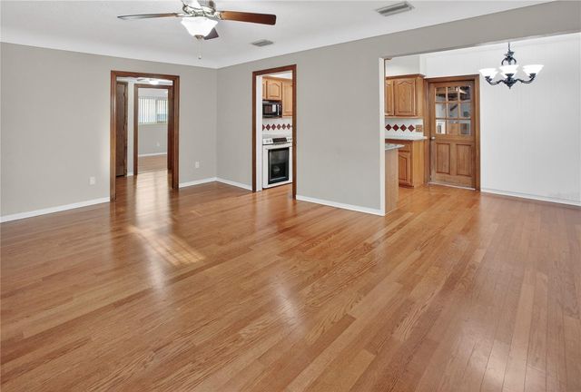 4745 14TH AVENUE N, St Petersburg, FL 33713