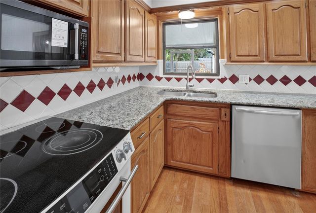 4745 14TH AVENUE N, St Petersburg, FL 33713