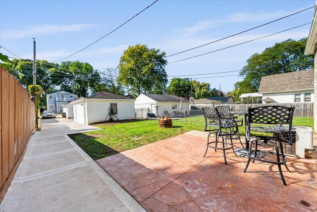 2173 S 61st STREET, West Allis, WI 53219