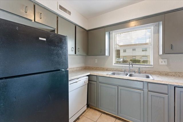 7210 N MANHATTAN AVENUE 1714, Tampa, FL 33614