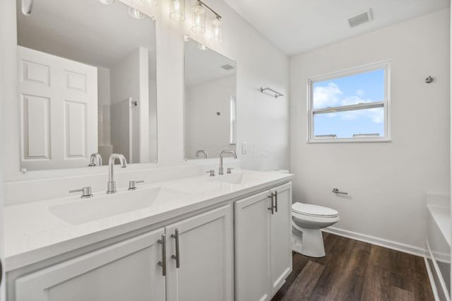 502 Heidish Drive, Commercial Point, OH 43116