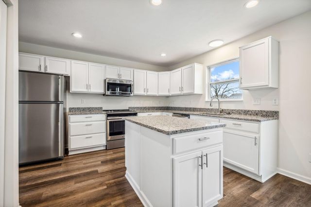 502 Heidish Drive, Commercial Point, OH 43116