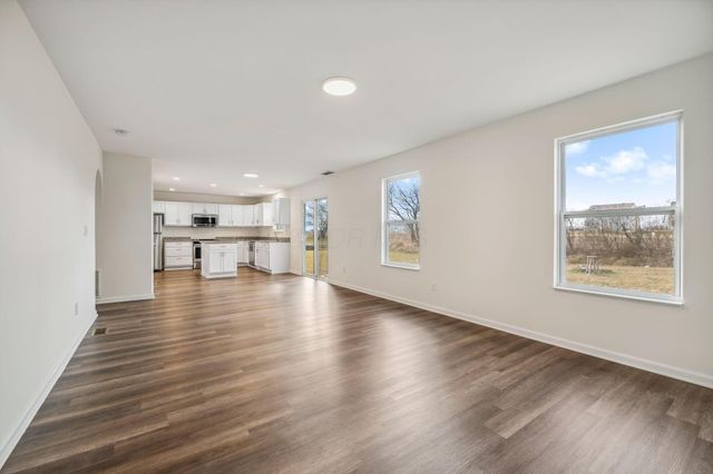 502 Heidish Drive, Commercial Point, OH 43116