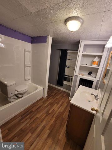 902 PALMER AVE, Patton, PA 16668