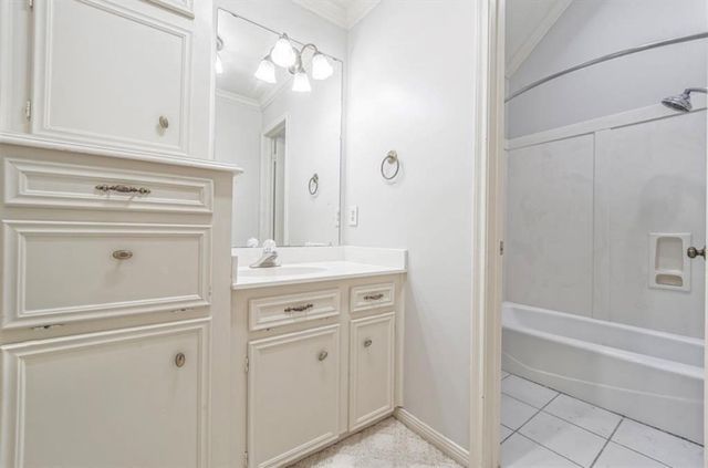 18226 Vinland Drive, Houston, TX 77058