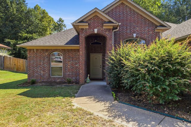 302 Montgomery Drive, Benton, AR 72015