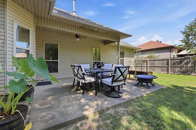 302 Montgomery Drive, Benton, AR 72015