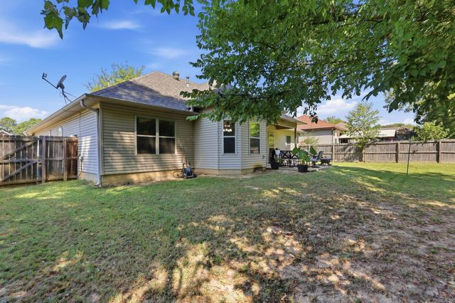 302 Montgomery Drive, Benton, AR 72015