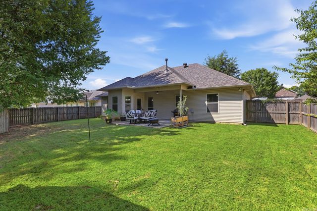 302 Montgomery Drive, Benton, AR 72015