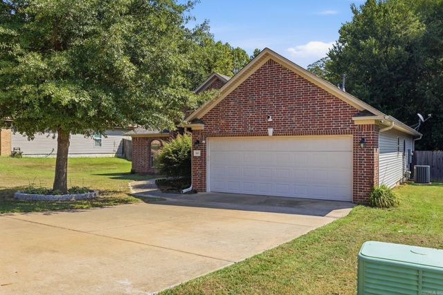302 Montgomery Drive, Benton, AR 72015