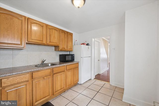 2038 N FRANKLIN ST, Philadelphia, PA 19122