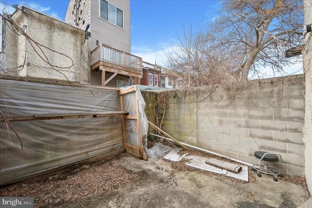 2038 N FRANKLIN ST, Philadelphia, PA 19122