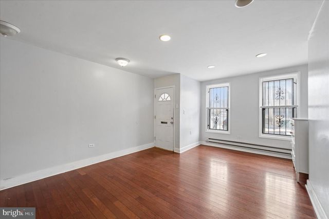 2038 N FRANKLIN ST, Philadelphia, PA 19122