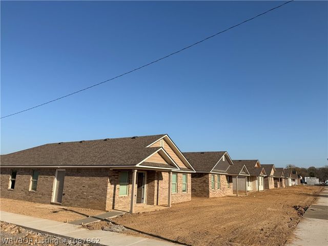 5000-5224 S 33rd, Fort Smith, AR 72903